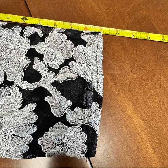 Alex Evenings Woman Sheer Black & White Floral Embroidered Jacket Topper 3x - Picture 11 of 13